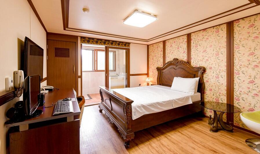 Hillstay Residence Hotel Gumi Bagian luar foto